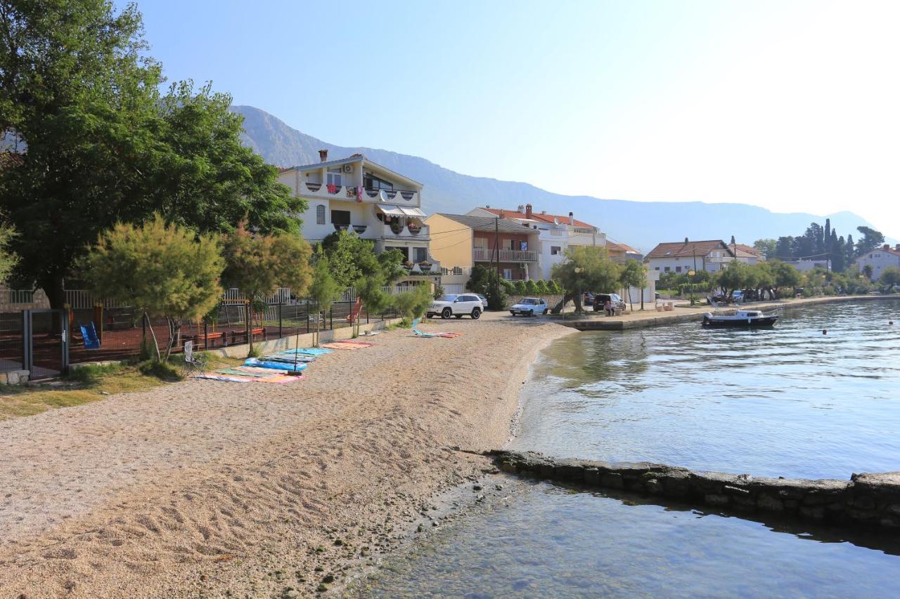 Apartments By The Sea Kastel Kambelovac, Kastela - 20605 Exterior photo