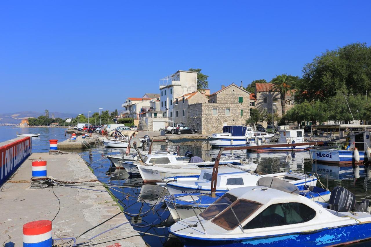 Apartments By The Sea Kastel Kambelovac, Kastela - 20605 Exterior photo